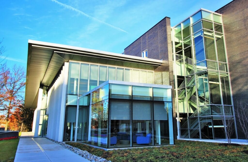 Reuther+Bowen