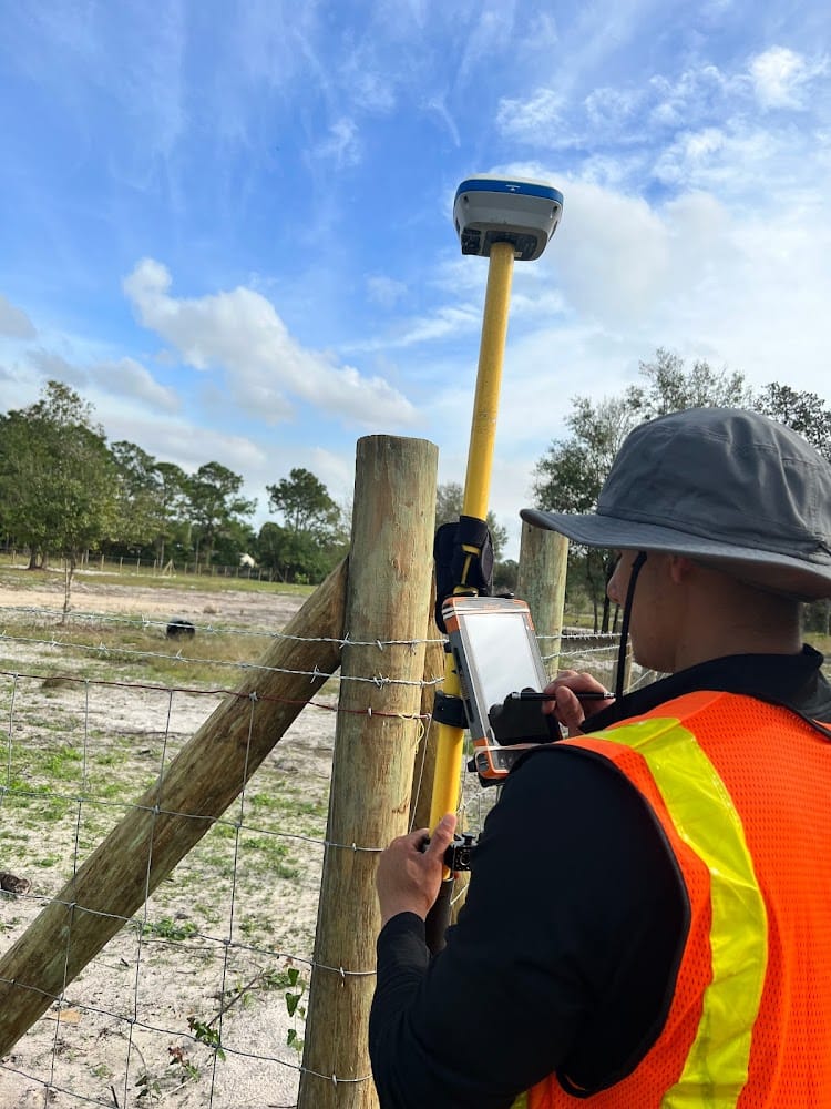 E & R Land Surveyors