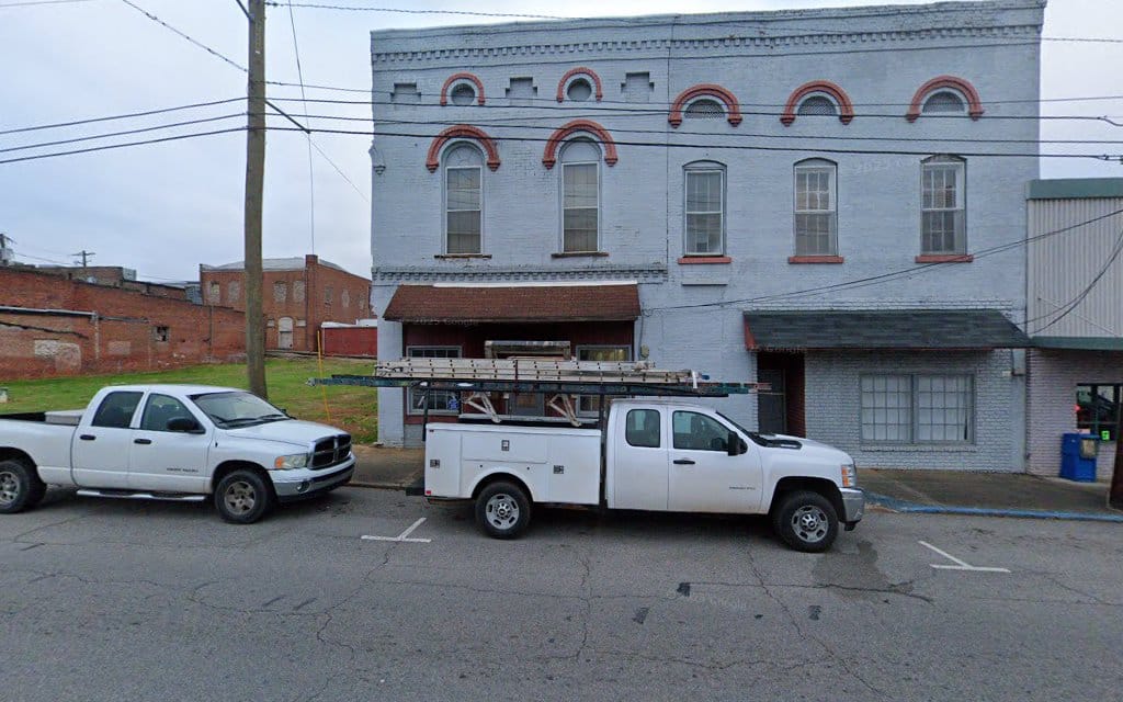 C D Roberts Associates Inc