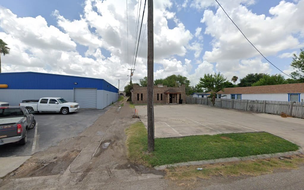 R Robles & Associates