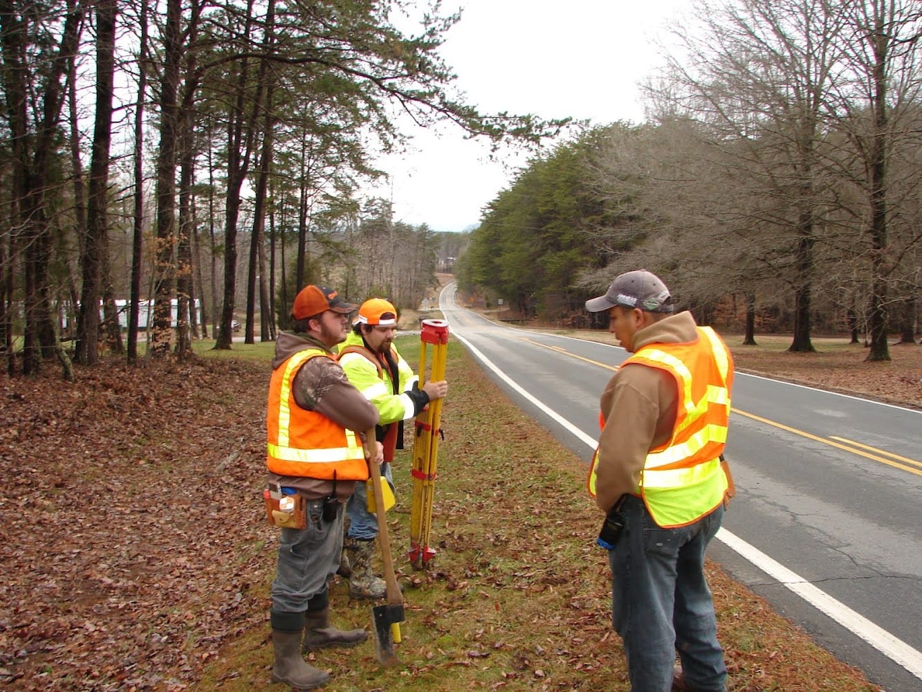 C E Robertson Associates