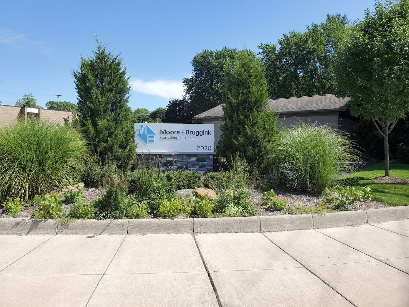 Moore & Bruggink Inc