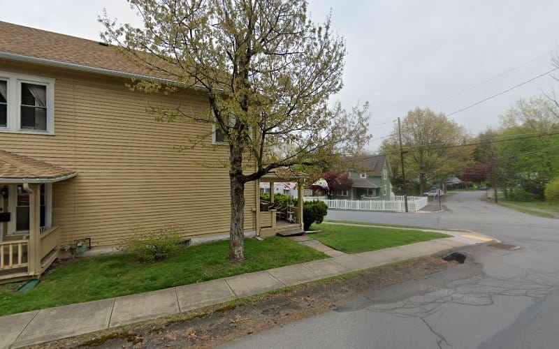 John R Hennemuth & Associates Inc